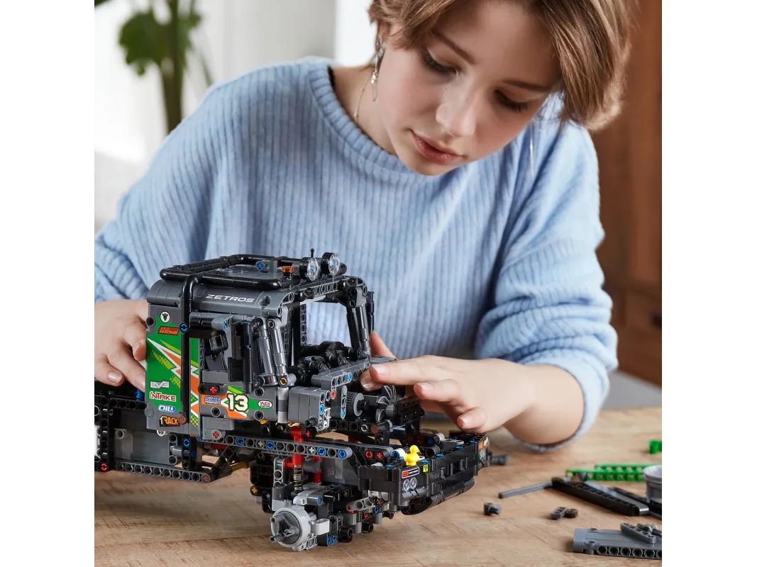 LEGO Technic 42129 Firhjulstrukket Mercedes-Benz Zetros offroadtruck