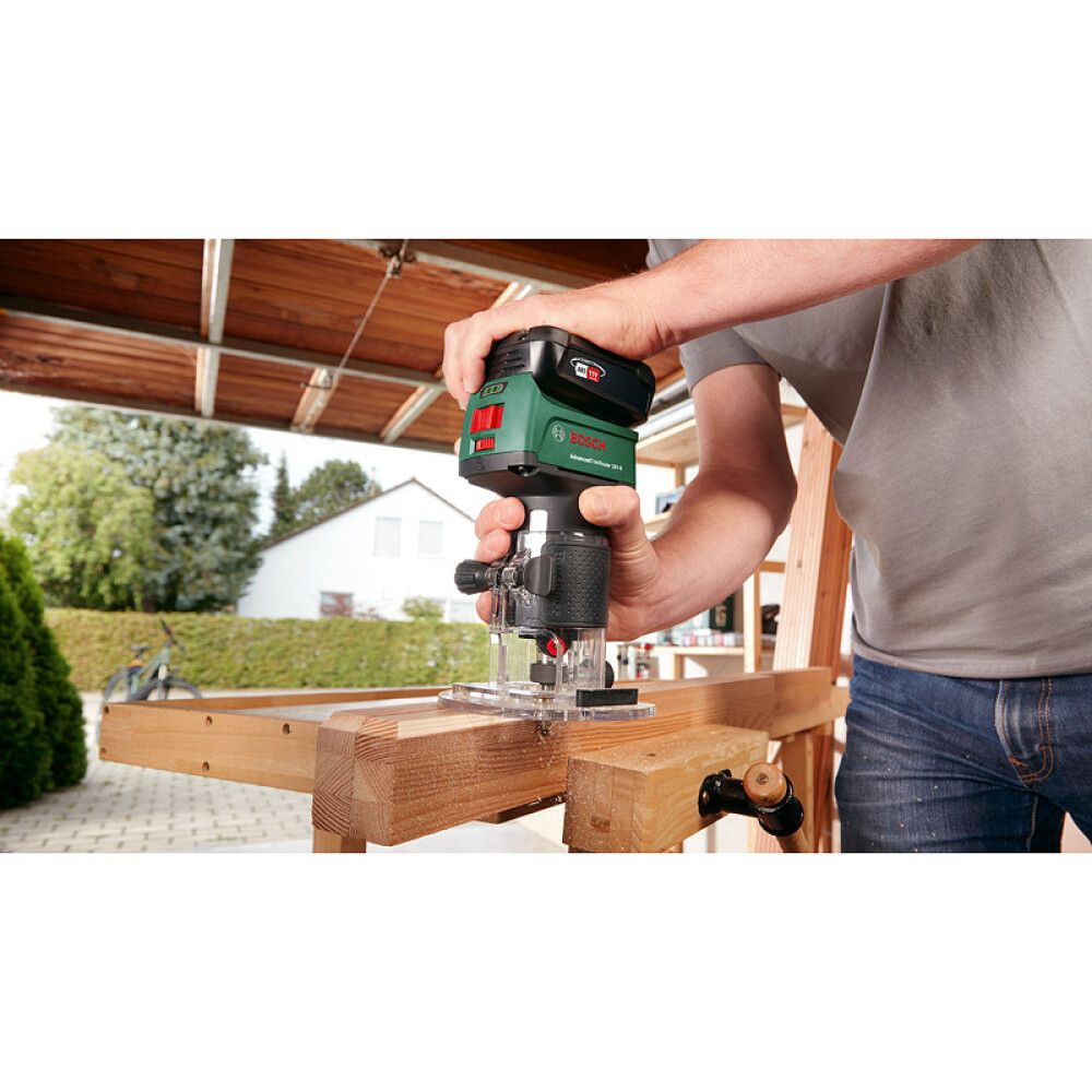 OVERFRES BOSCH ADVANCED TRIMROUTER 18V-8 UTEN BATTERI