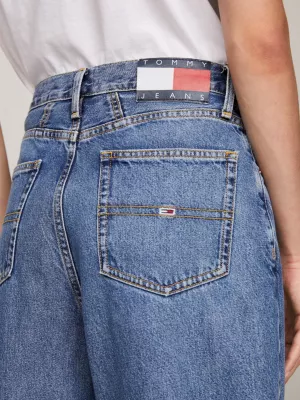 Calça jeans Mom de cintura ultra alta e corte afunilado