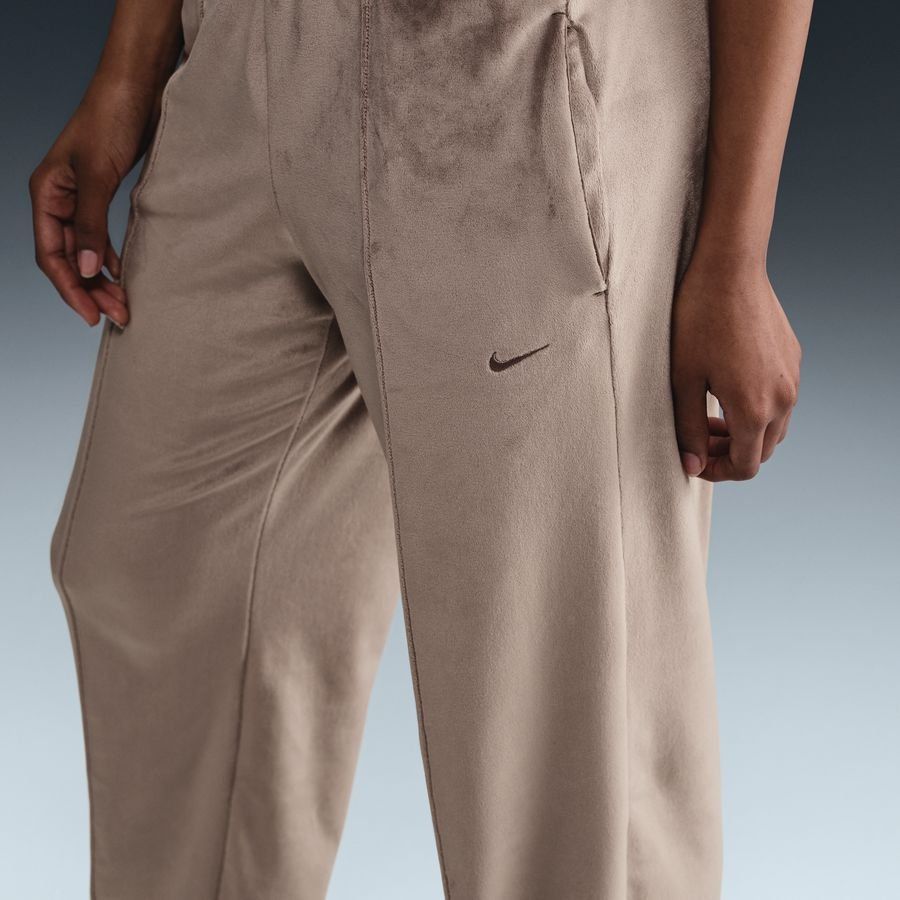 Nike Sportswear Chill Knit