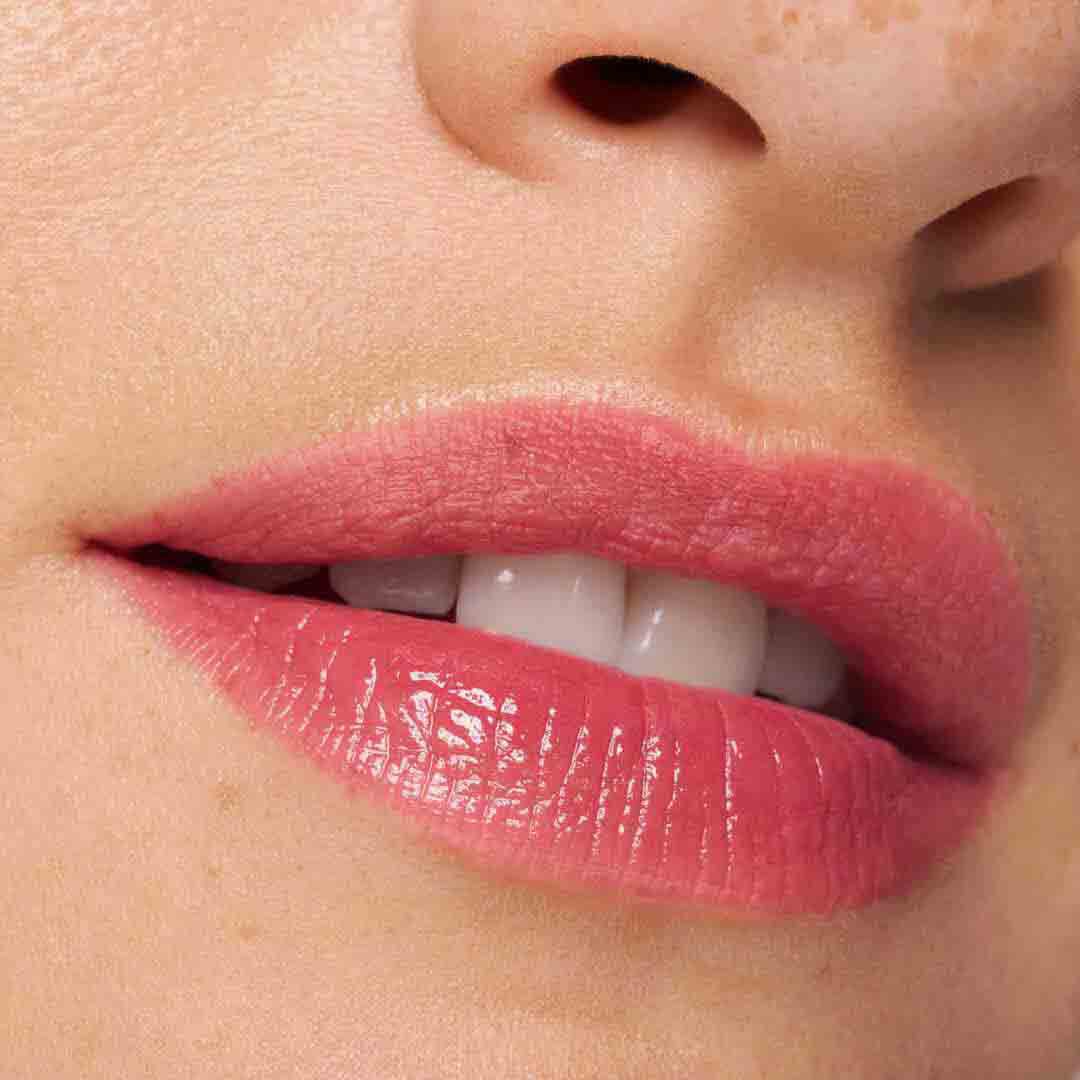 ESSENCE  Lip Tint Hydra Kiss