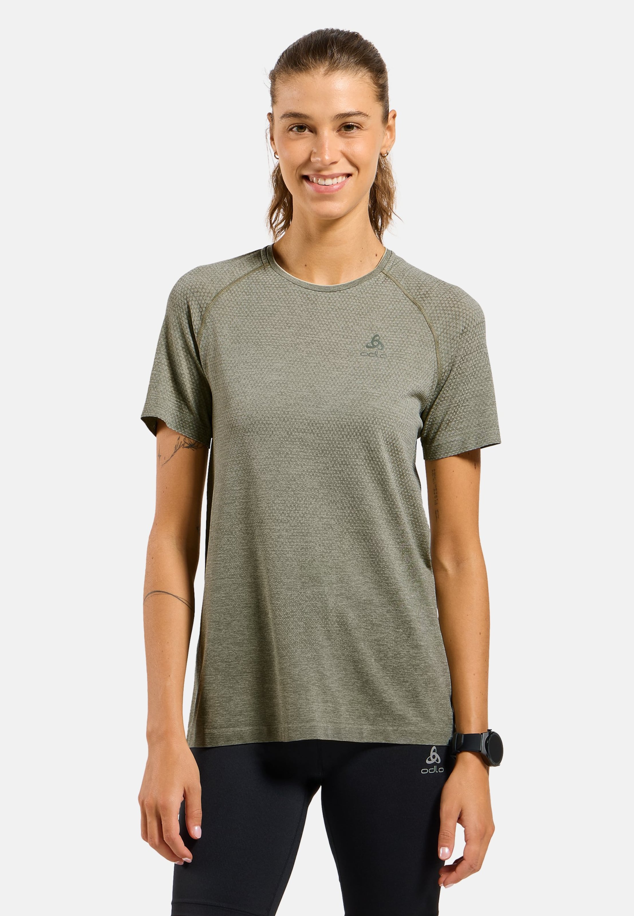 Essentials Seamless Laufshirt in vetiver melange