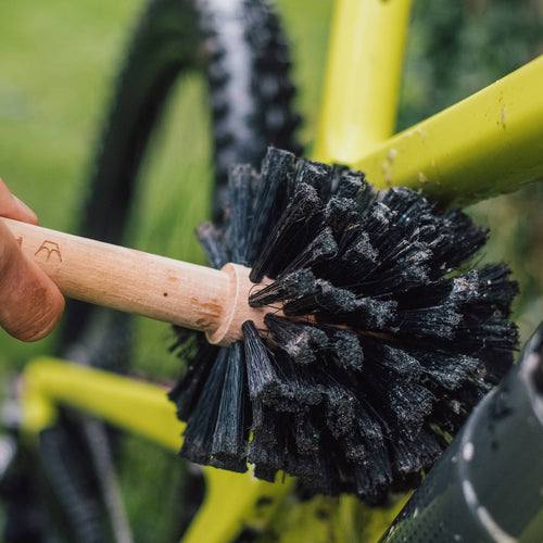 Peaty's Bog Brush