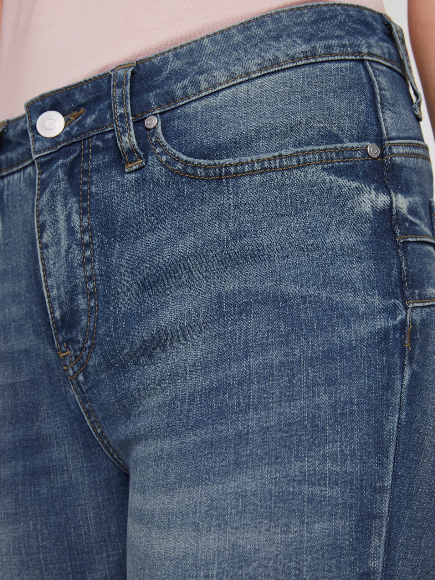 Jeans effet ventre plat coupe droite