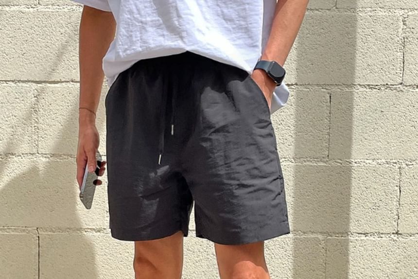 SeoulPop - Effen shorts met trekkoord