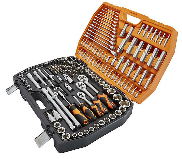 Coffret à douilles 216 pièces