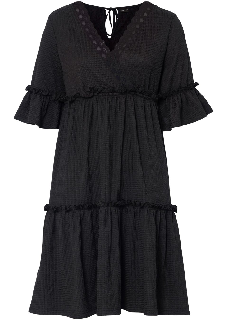 Robe à broderie ajourée