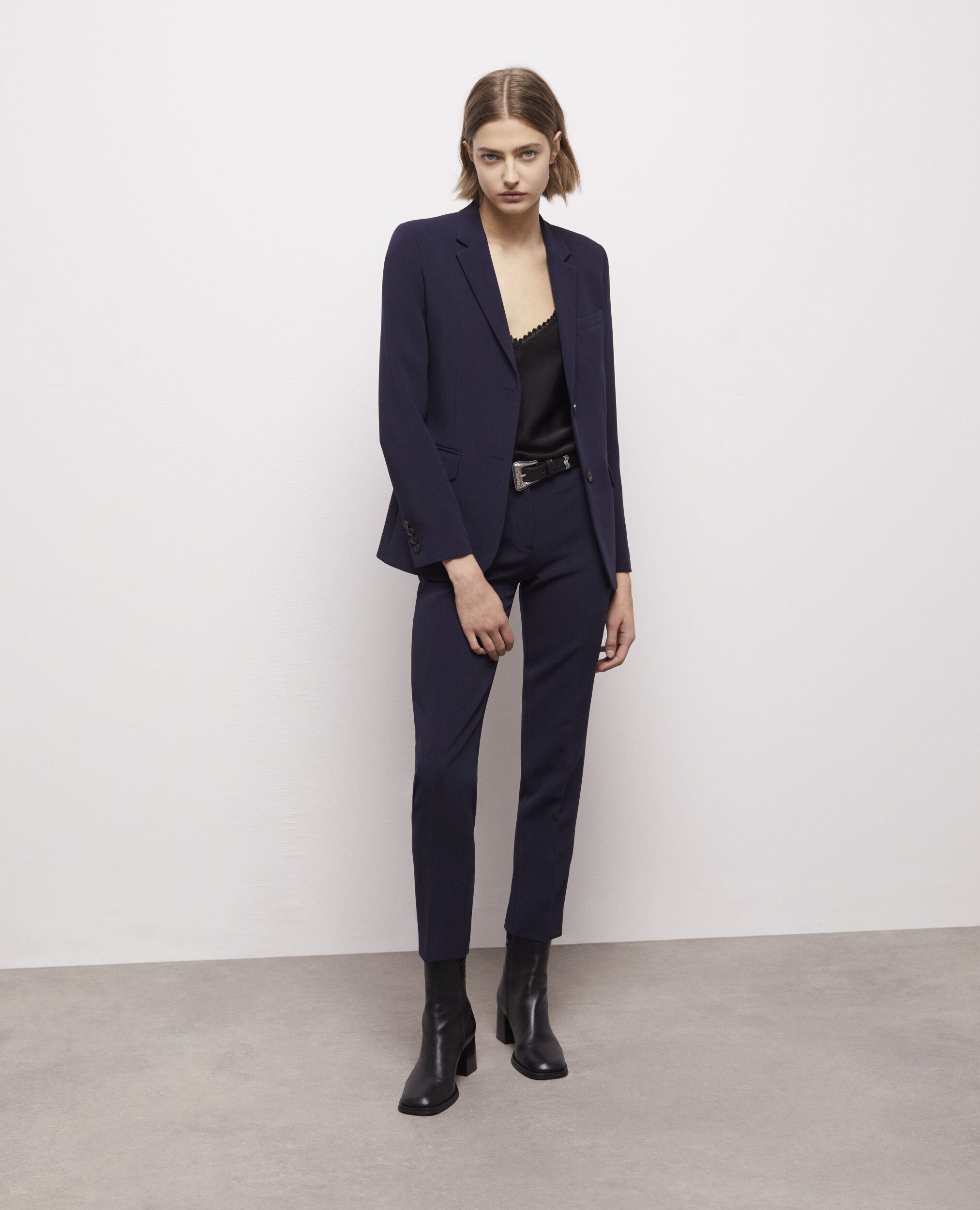 Veste de costume en crêpe bleu marine