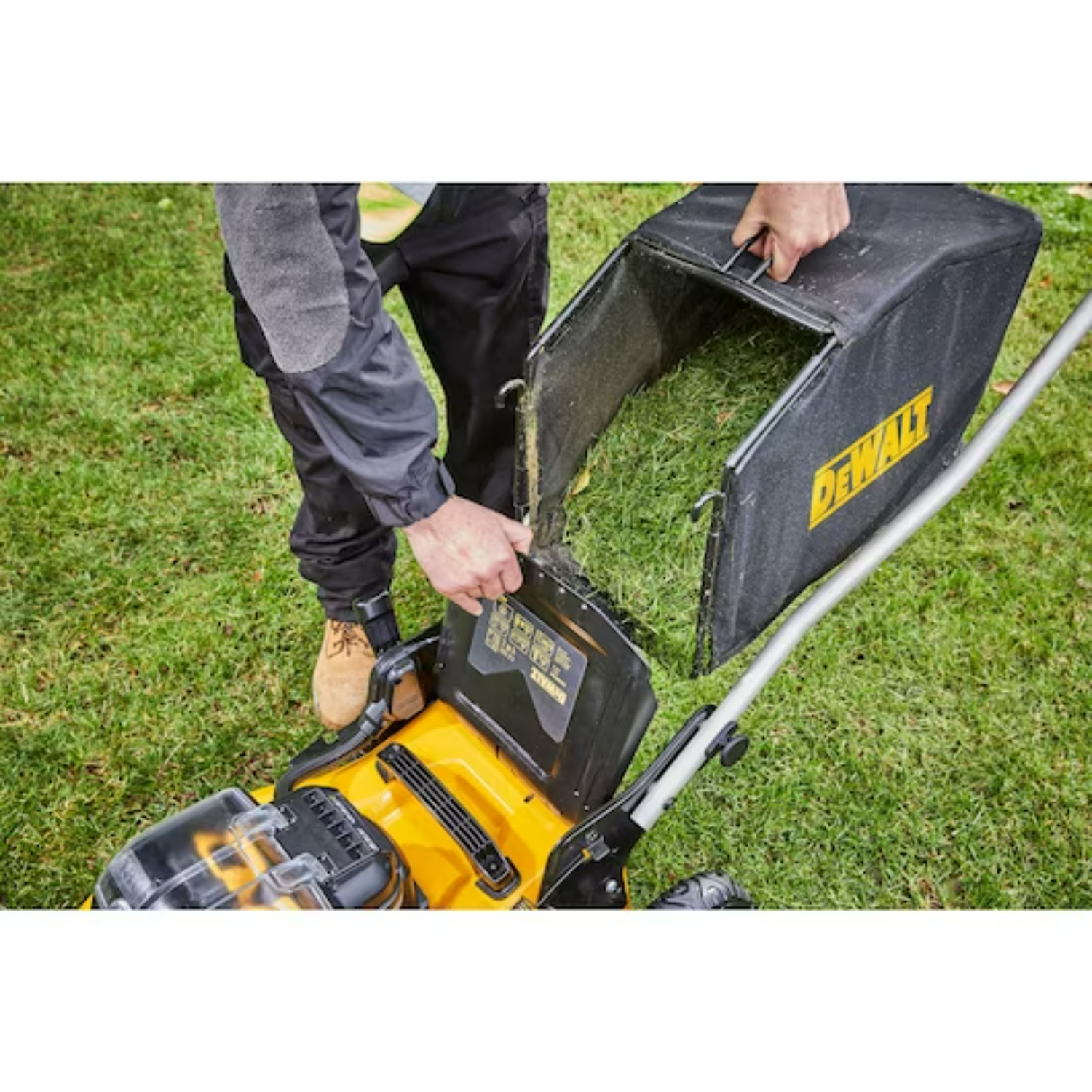 DeWALT DCMW564P2 18V Li-Ion Accu Grasmaaier set (2x 5.0Ah accu) incl. 1 opvangzak - 55L - 48cm