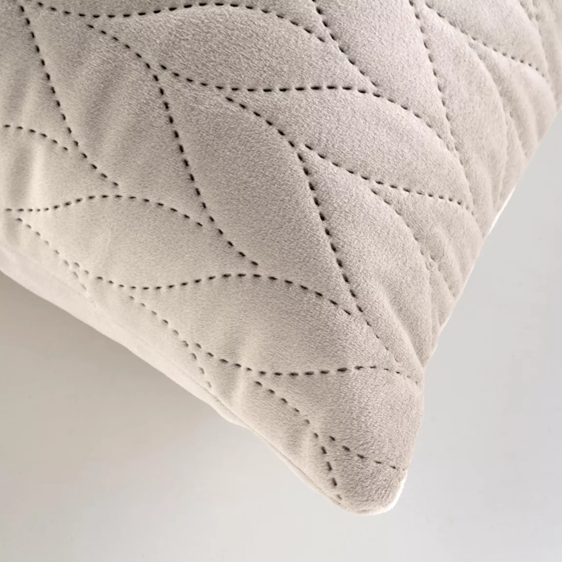 Housse de coussin carrée velours (40 x 40 cm) Daisy Taupe