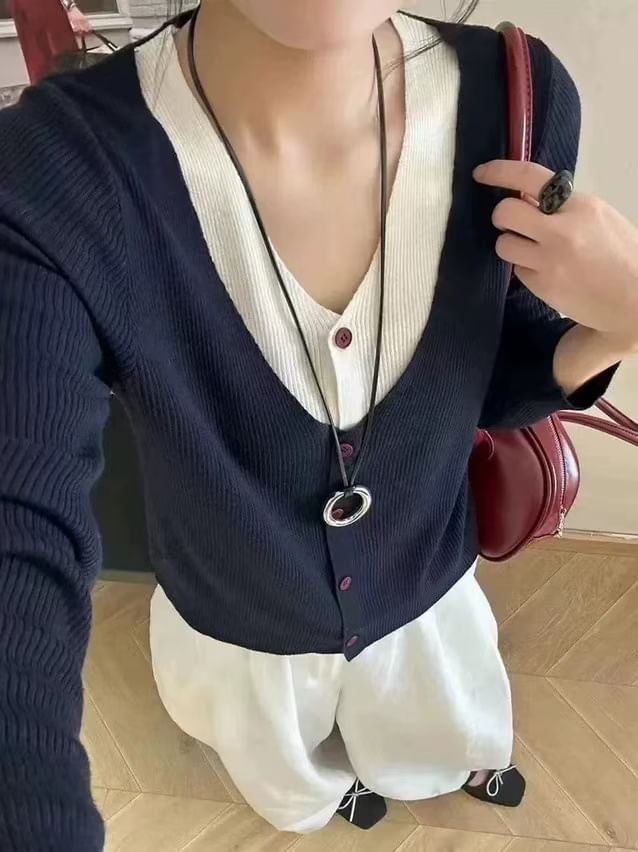Rred - Mock tweedelig V-hals tweekleurig vest