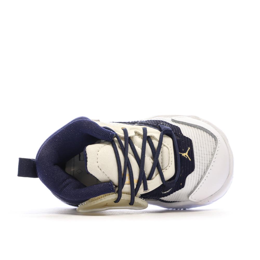 Nike Baskets Blanches/Noires Garçon Nike Jordan Zion 1
