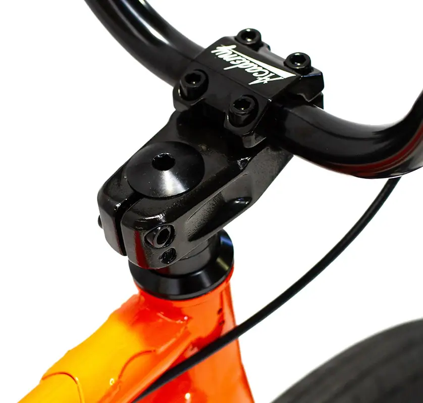 Academy Aspire 20'' Freestyle BMX Cykel | SkatePro