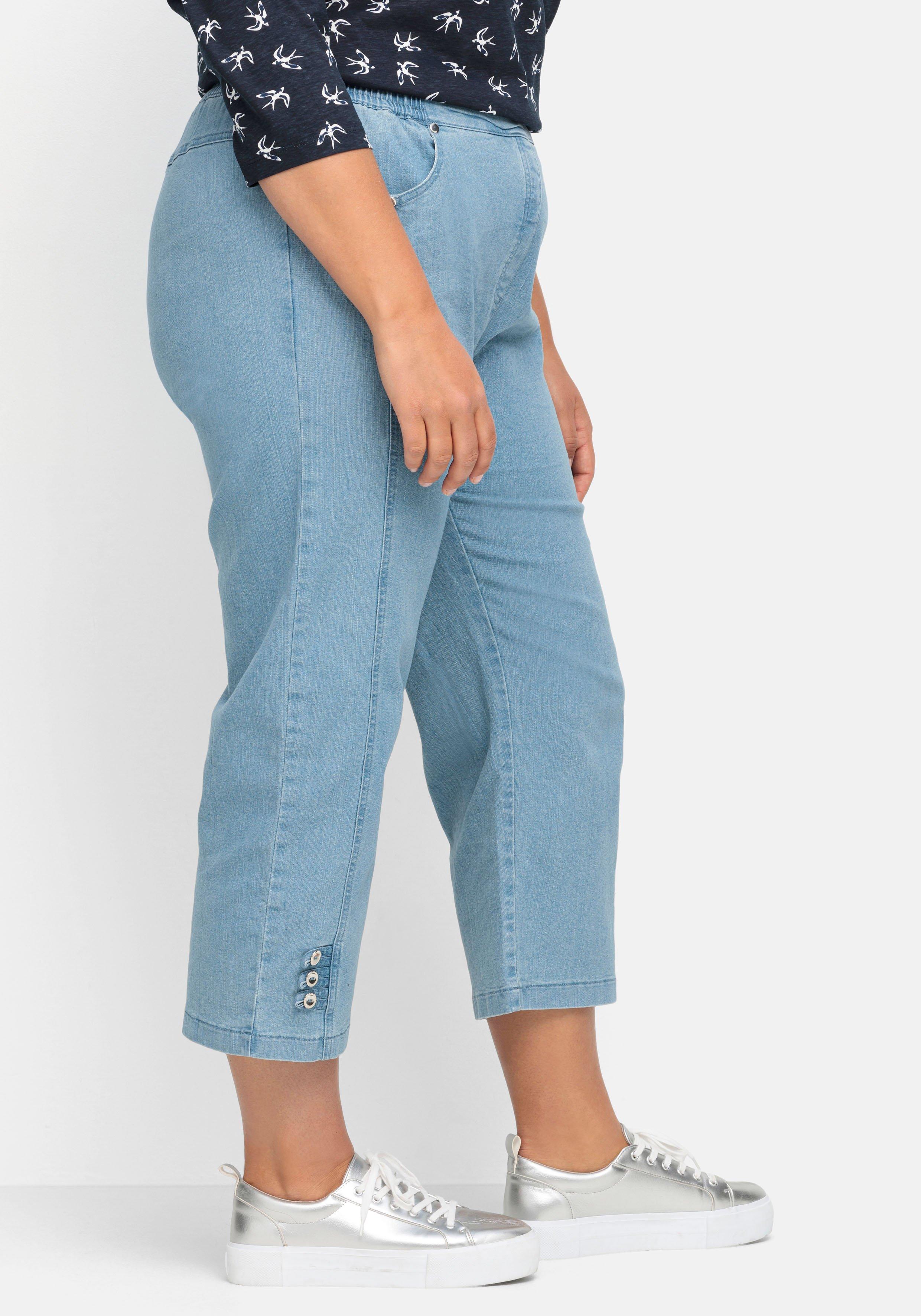7/8-Jeans mit Zierknöpfen am Saum