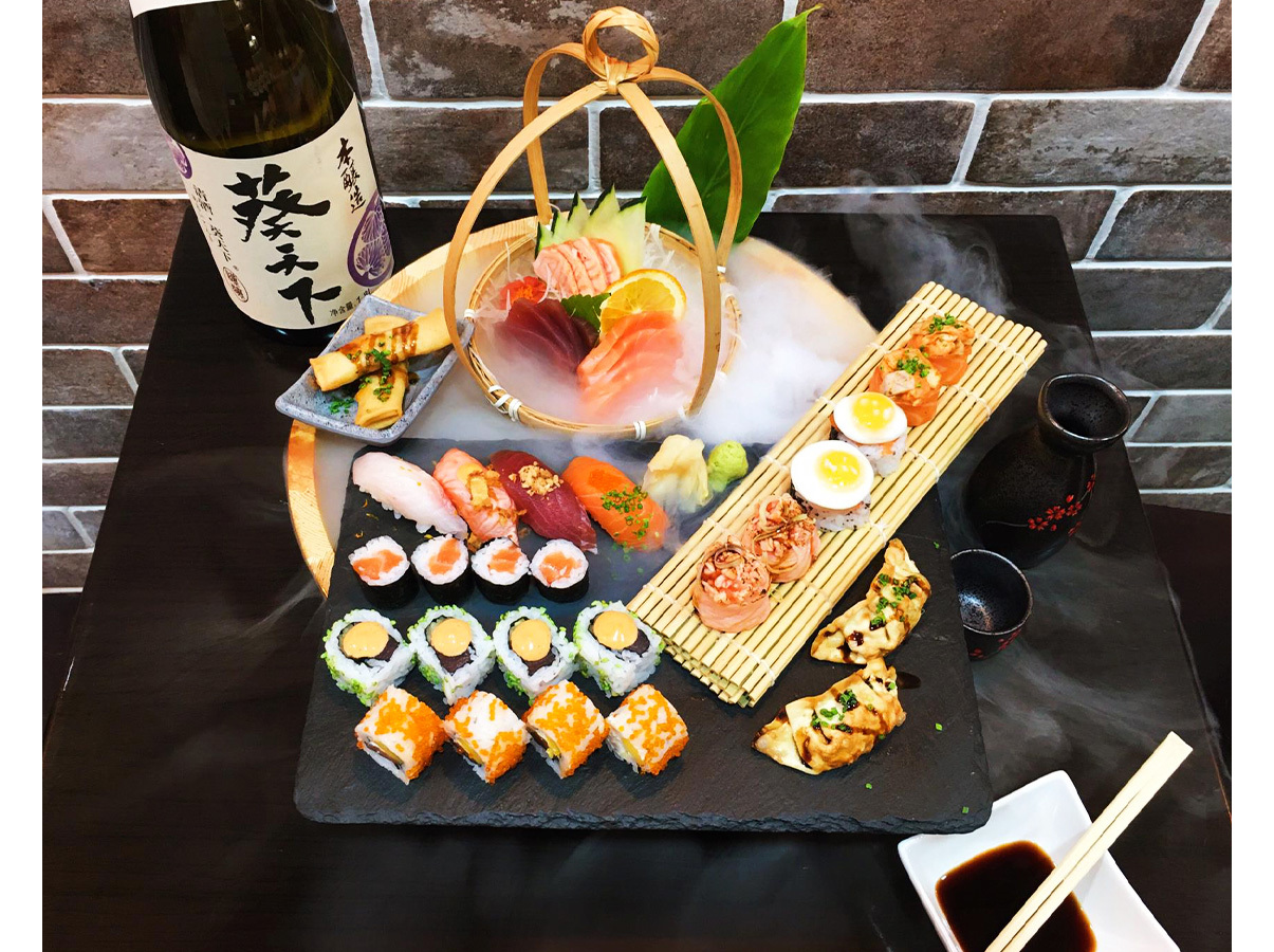 PACK ODISSEIAS ROMANCE & SUSHI A DOIS