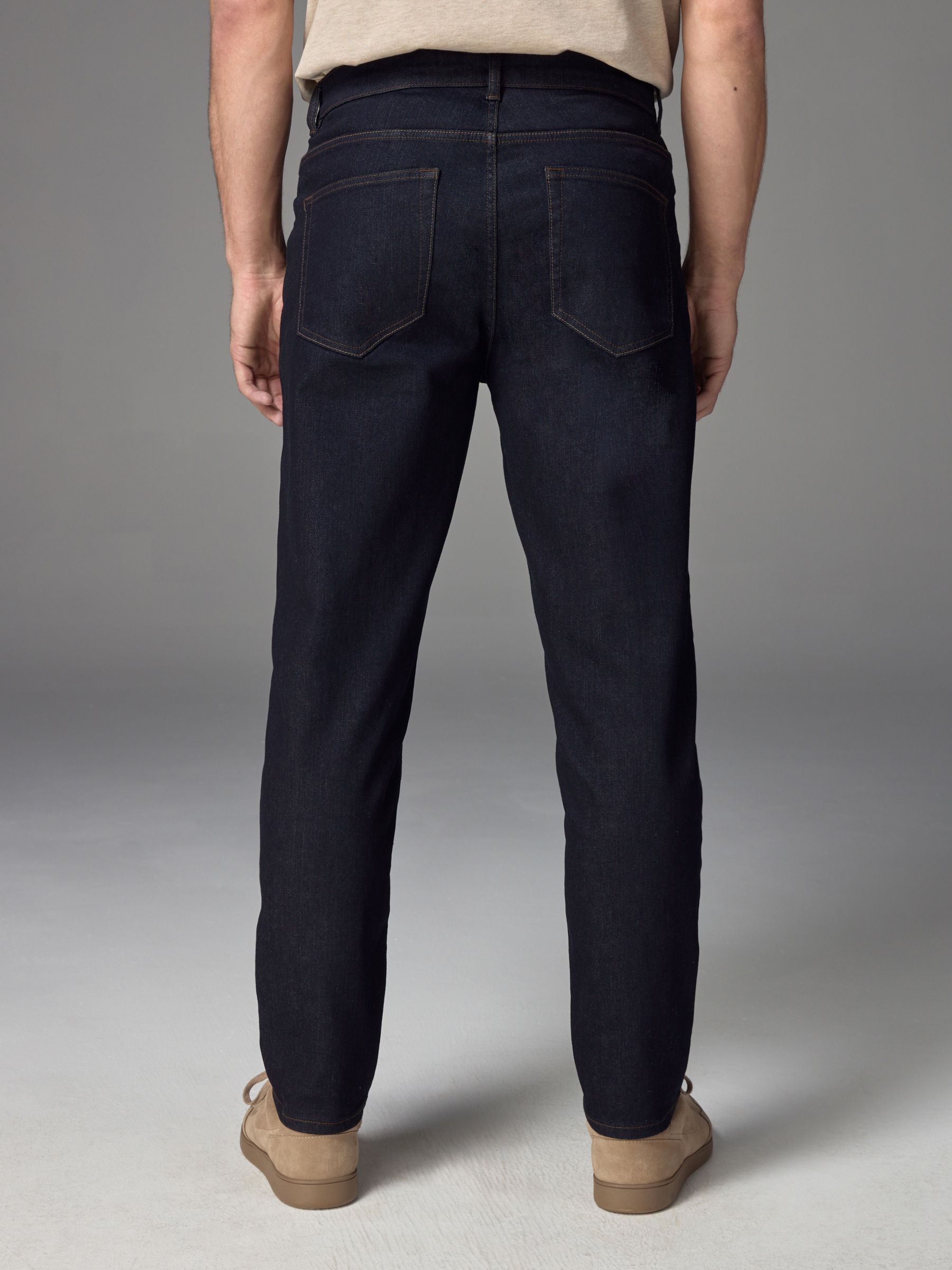 Indigo blauwe wassing - Klassieke stretchjeans met standaard taps toelopende pasvorm