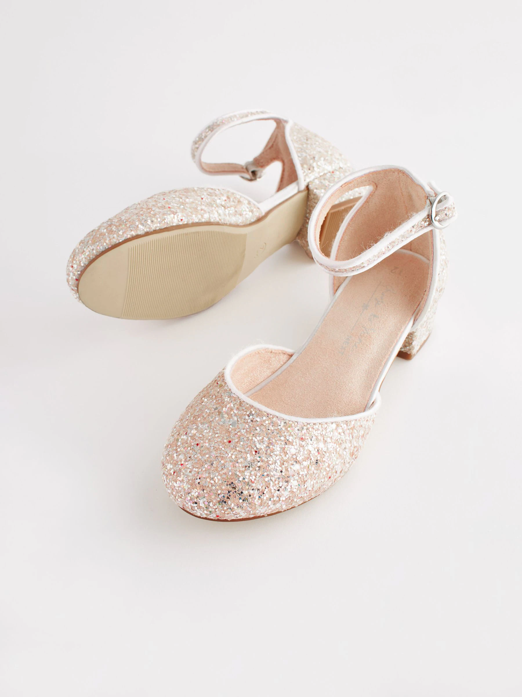 Ivoorkleurig met wit en glitter - Gelegenheidsschoenen met enkelbandje en lage hak
