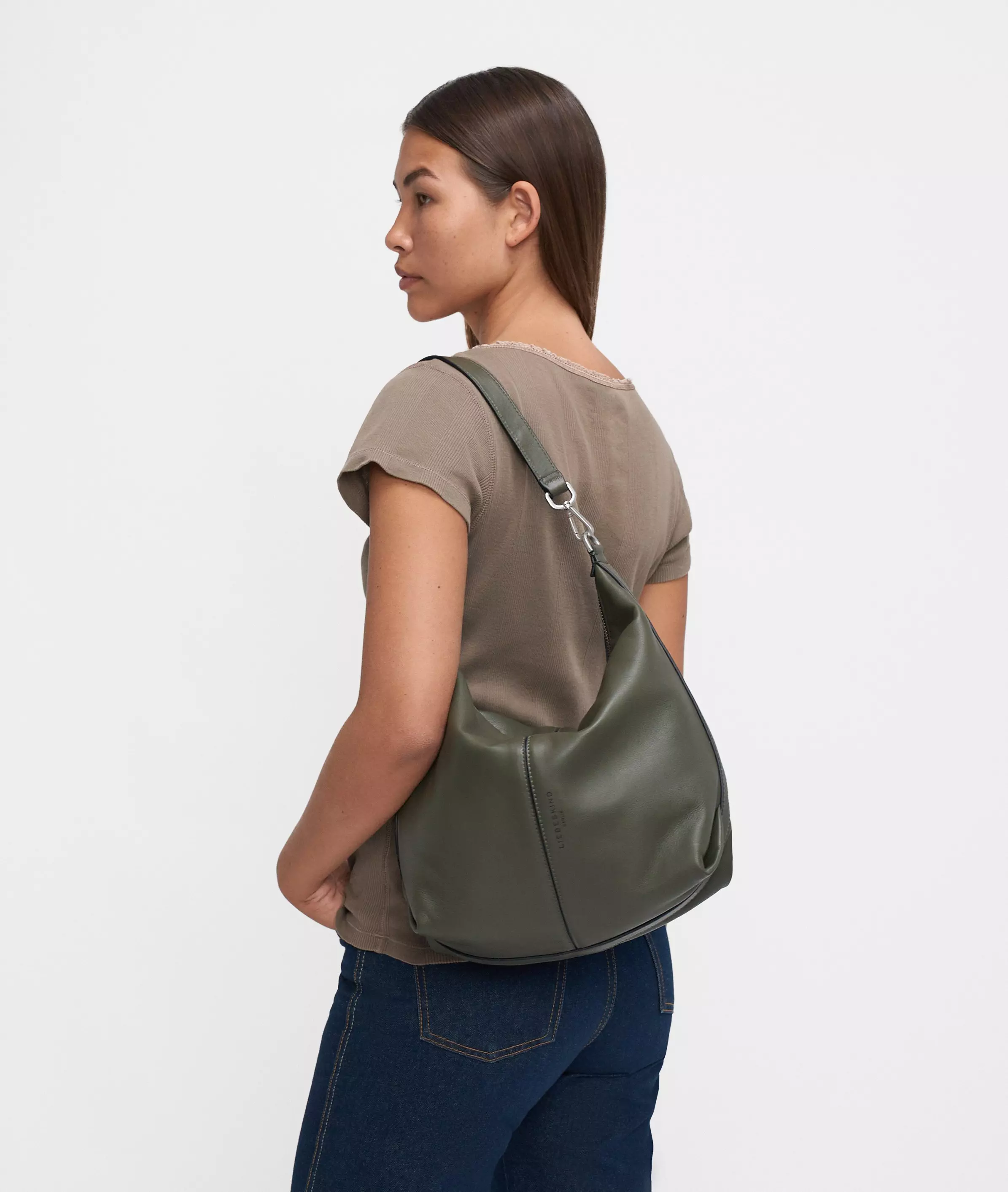 Paris Hobo M Spacious leather hobo bag