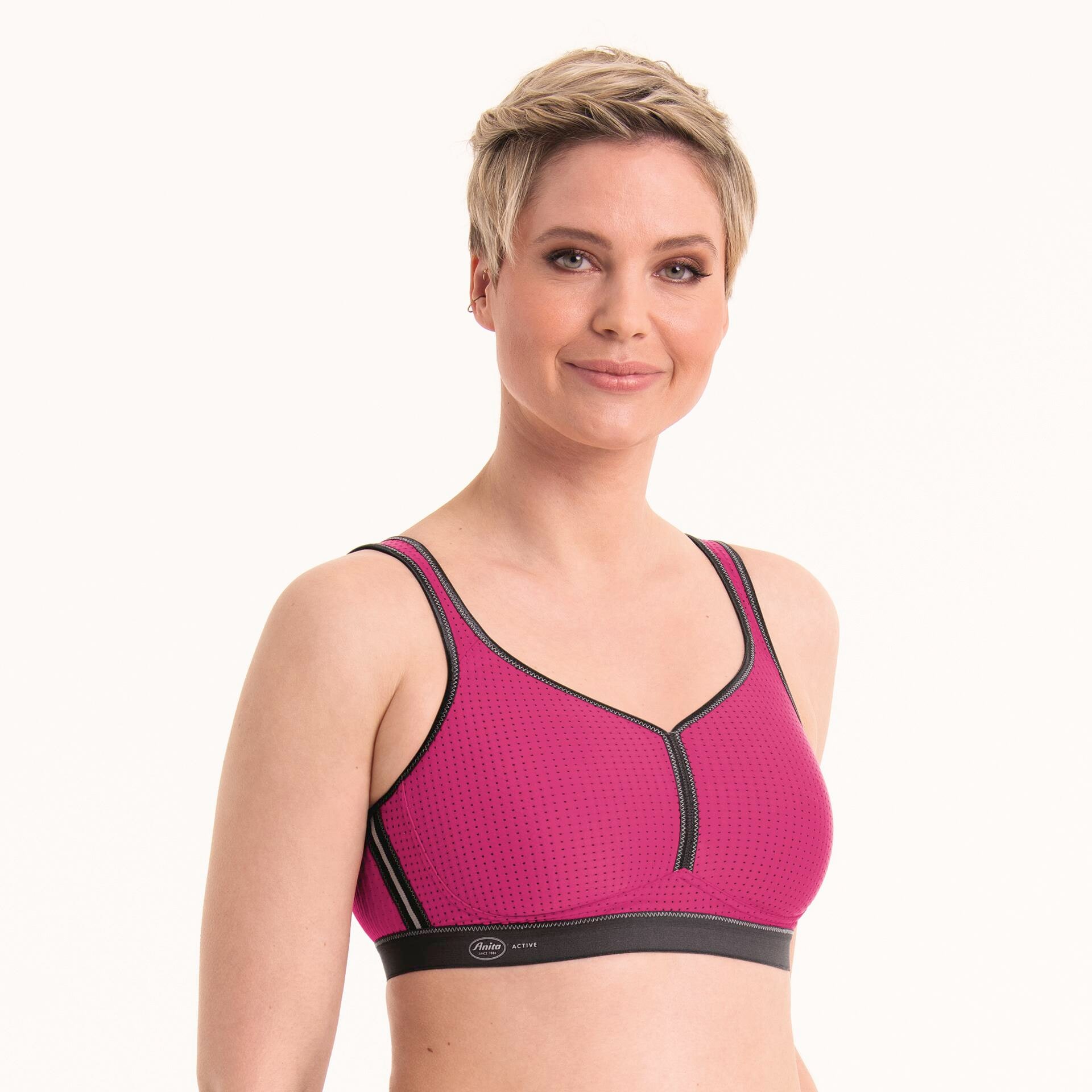 Anita Active Sport-BH »Performance« Cup A-E, vorgeformte Cups, verstellbare Träger, atmungsaktiv, nahtlos