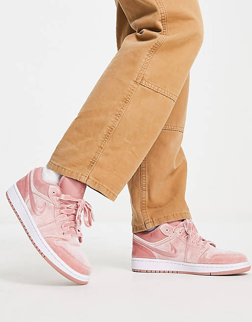 Air Jordan 1 Low SE Pink Velvet (Women Size!!)
