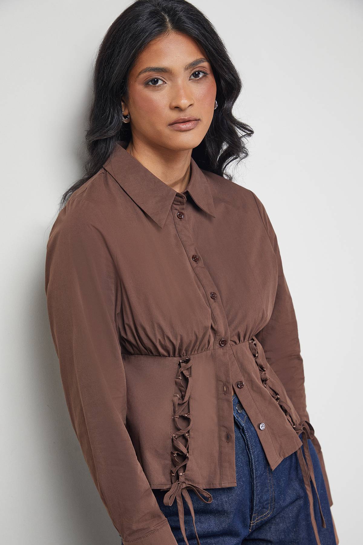 Warehouse Chemise en Coton à Devant Lattice et Taille Ajustée