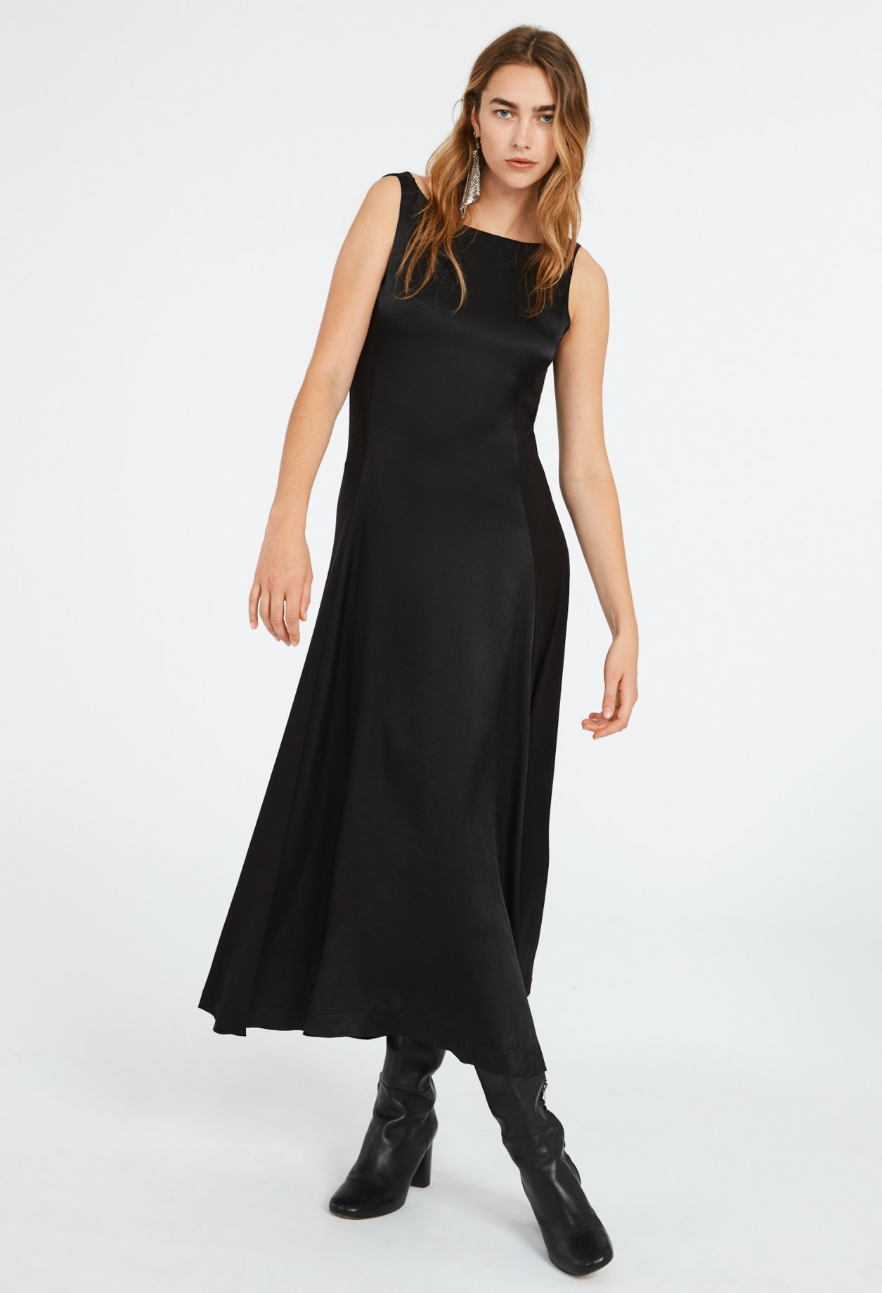 Robe longue dos nu