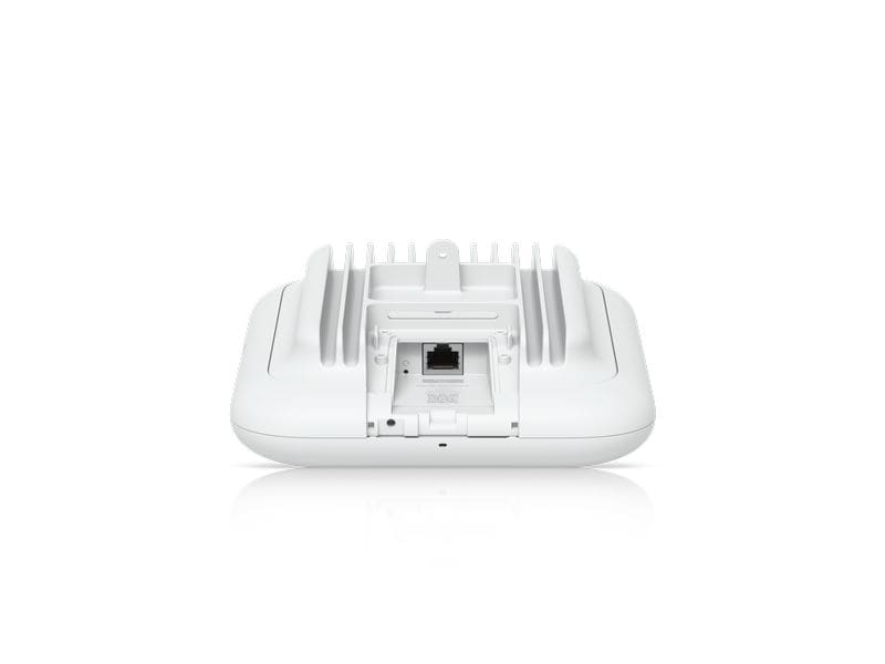 Ubiquiti Outdoor Access Point U7 Pro Outdoor Allwettertauglicher IP67 WiFi 7 AP mit 6 räumlichen Streams, integrierter direktionaler Superantenne und schwenkbarer Halterung