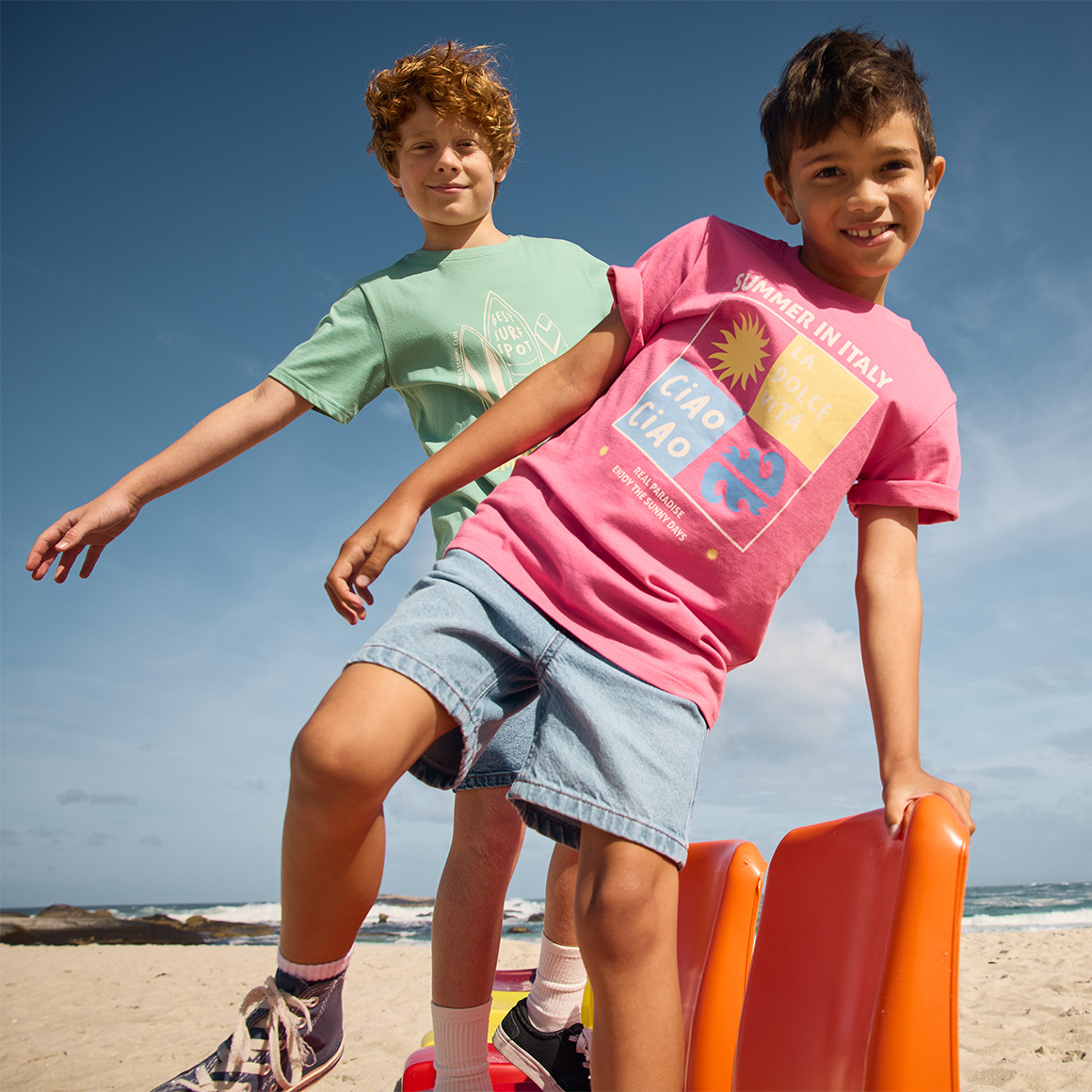 Jonas Nielsen Jungen T-Shirt mit großem Print pink