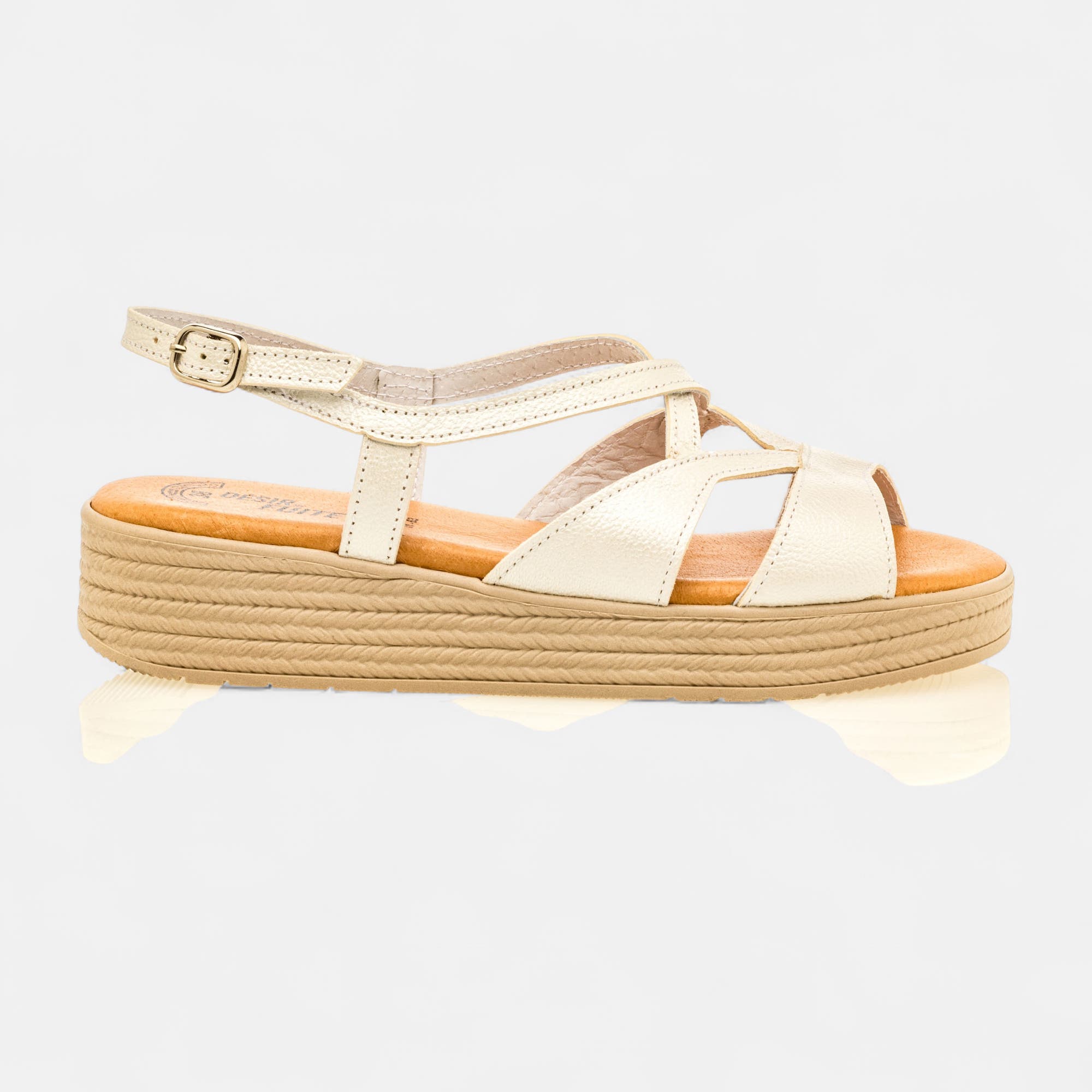 Sandales Femme en cuir beige