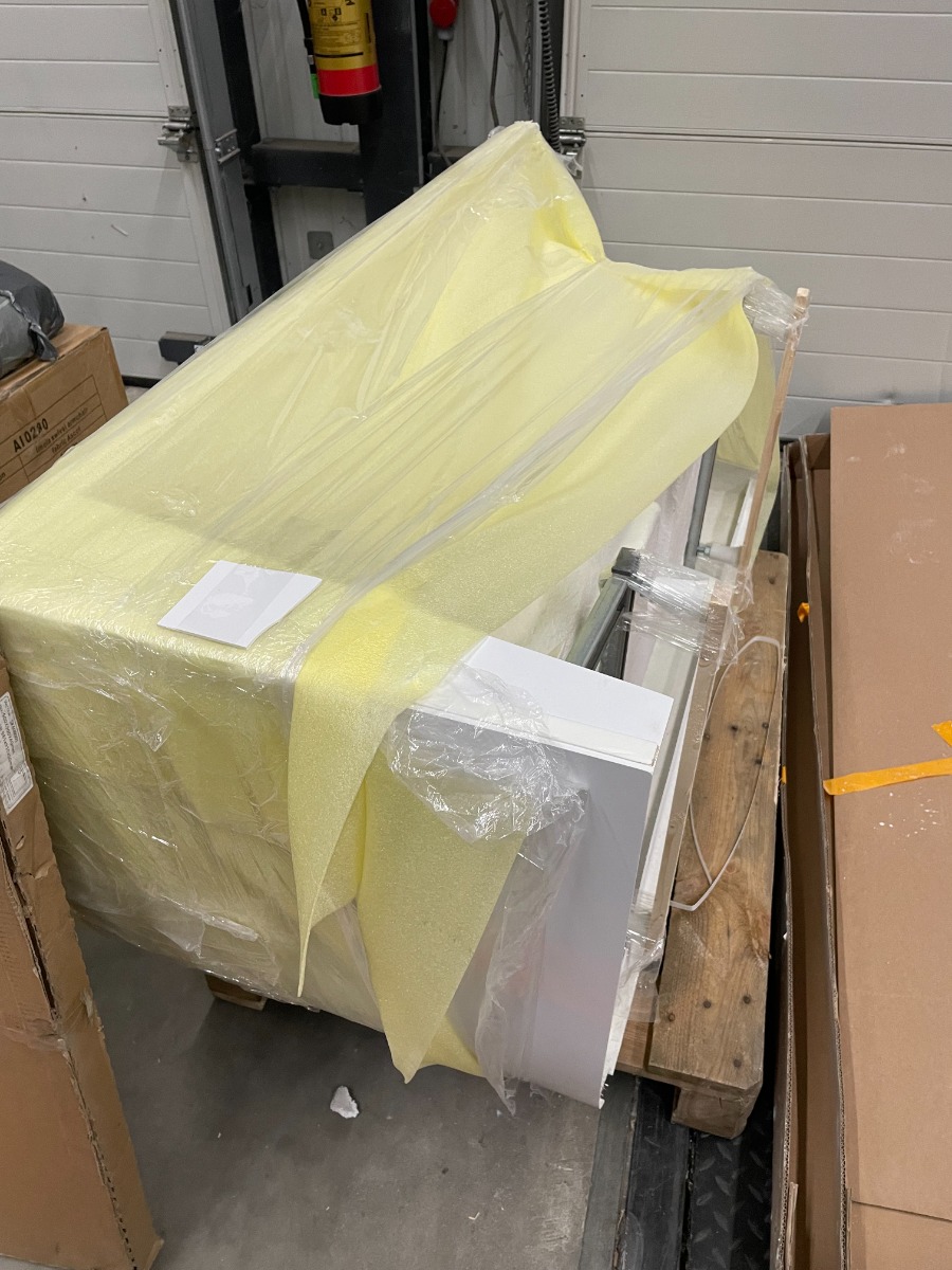 SCHADEMODEL: Polysan Monolith ligbad links 160x75x60cm wit