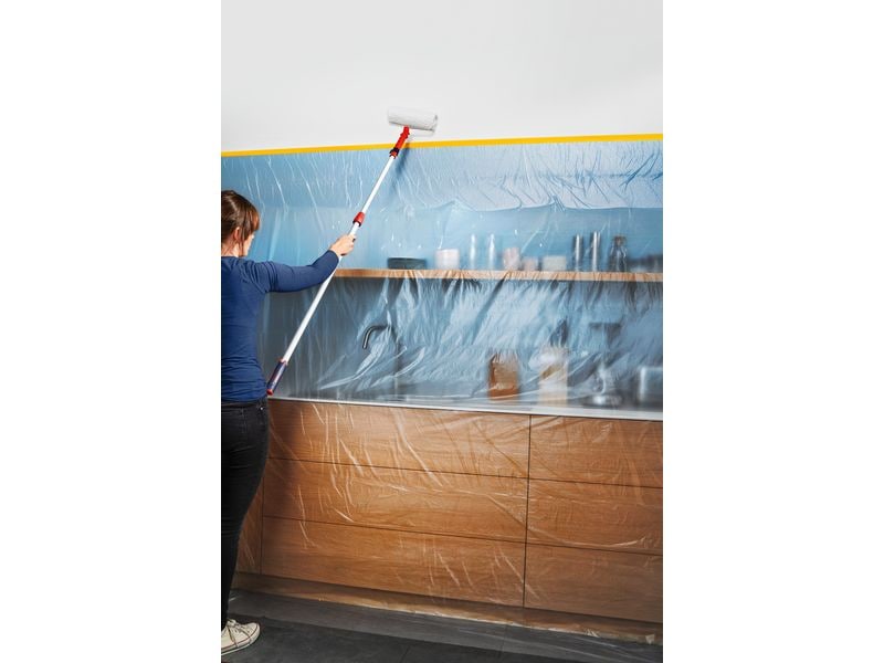tesa Abdeckfolie Easy Cover Perfect  Refill L, 33 x 1.4 m Malerband und Spender mit Abreissklinge für alle Renovierungsarbeiten