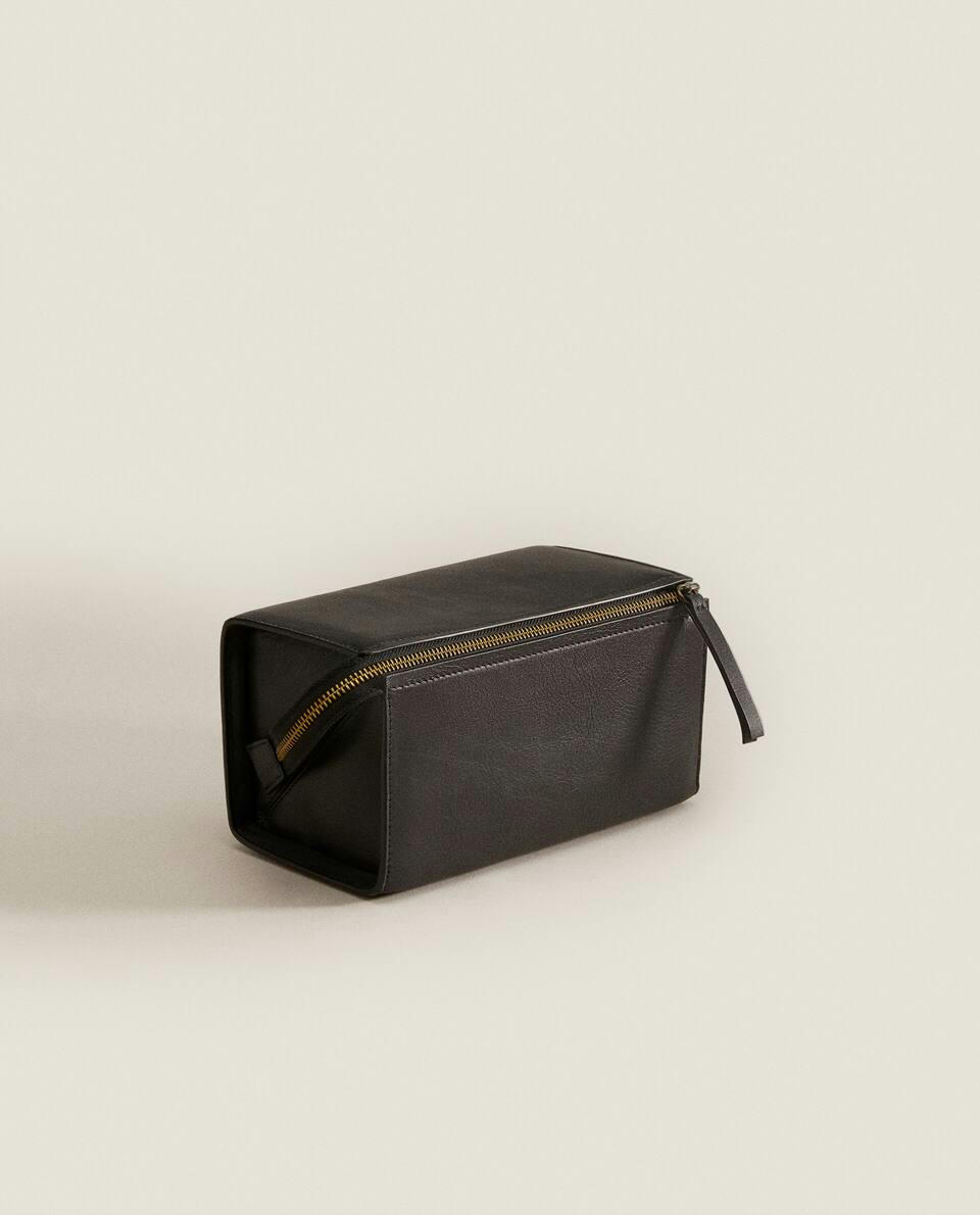 NECESSAIRE DE COURO RÍGIDO