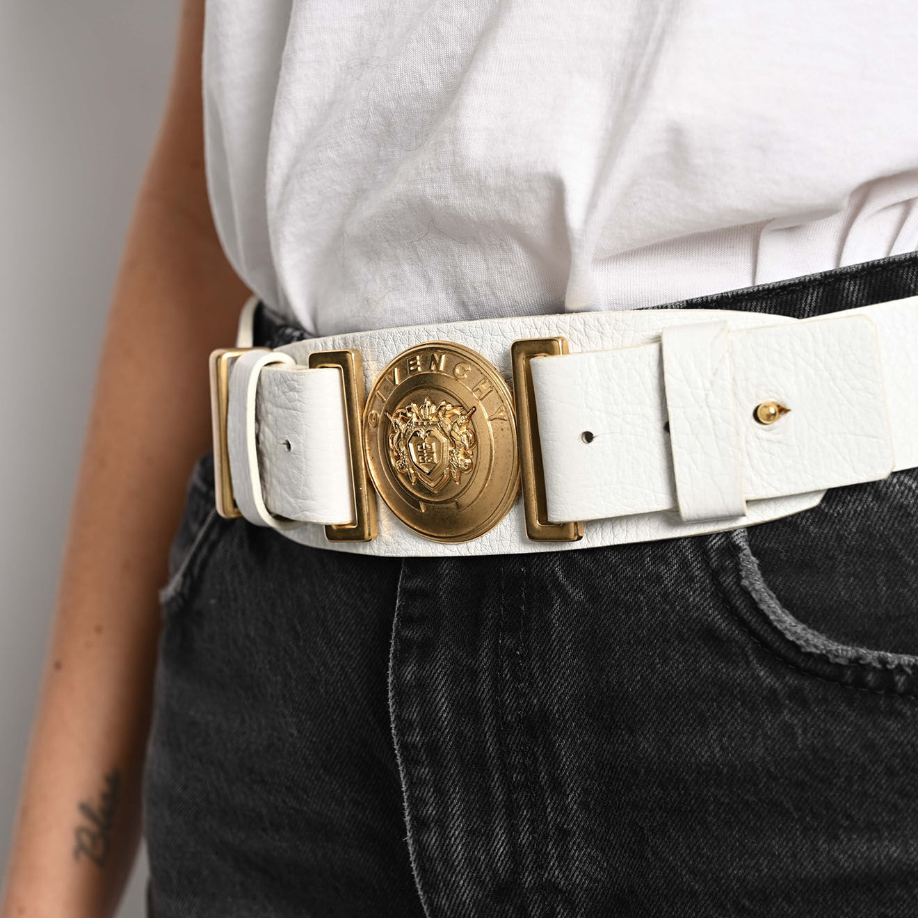 Givenchy Ceinture en Cuir blanche - Très bon état