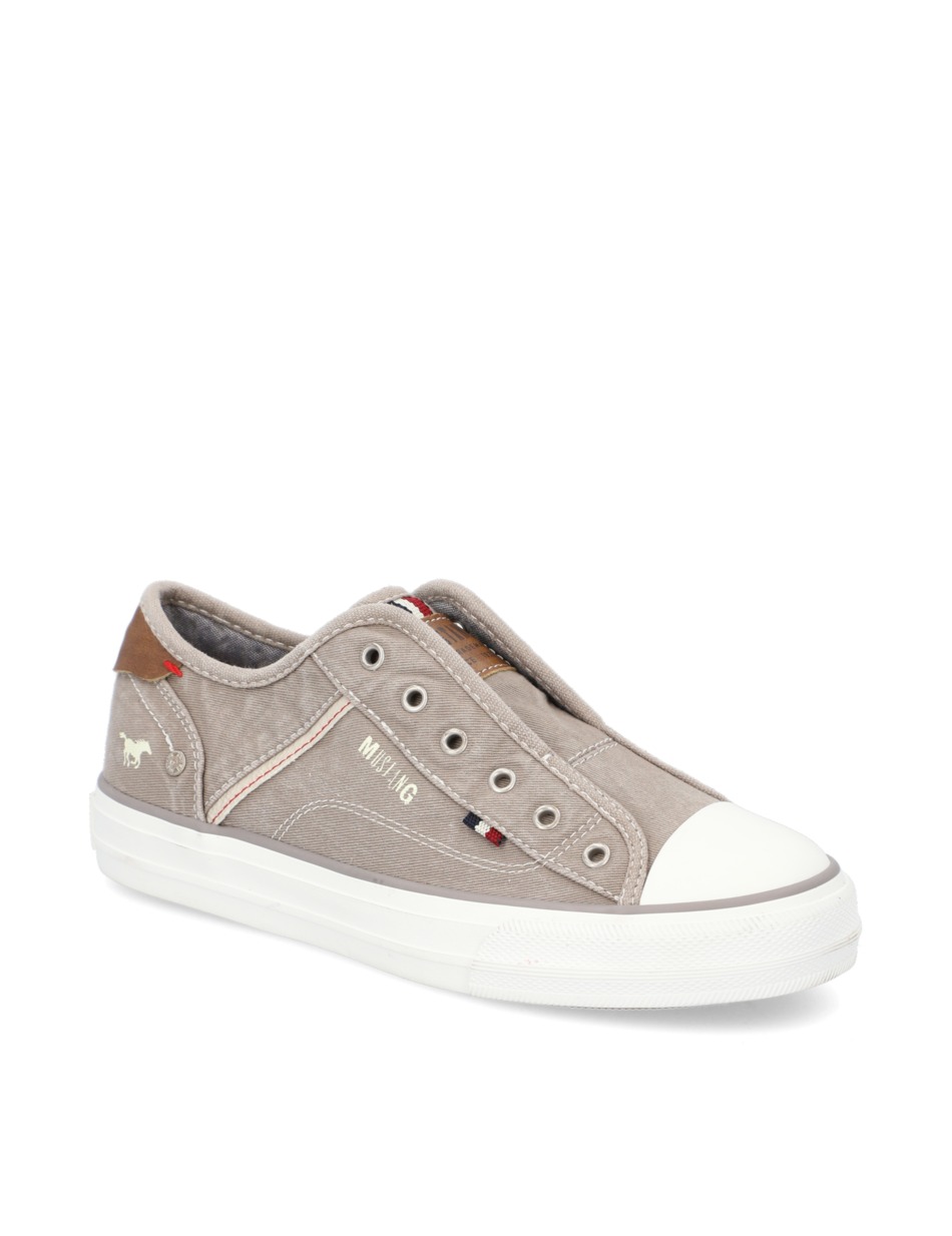 Canvas Sneaker