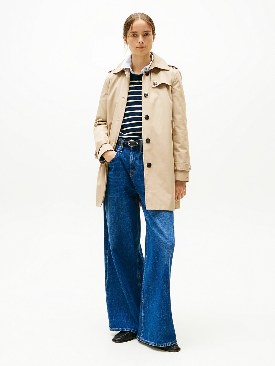 TOMMY HILFIGER<br>Trenkhon reto, comprimento médio