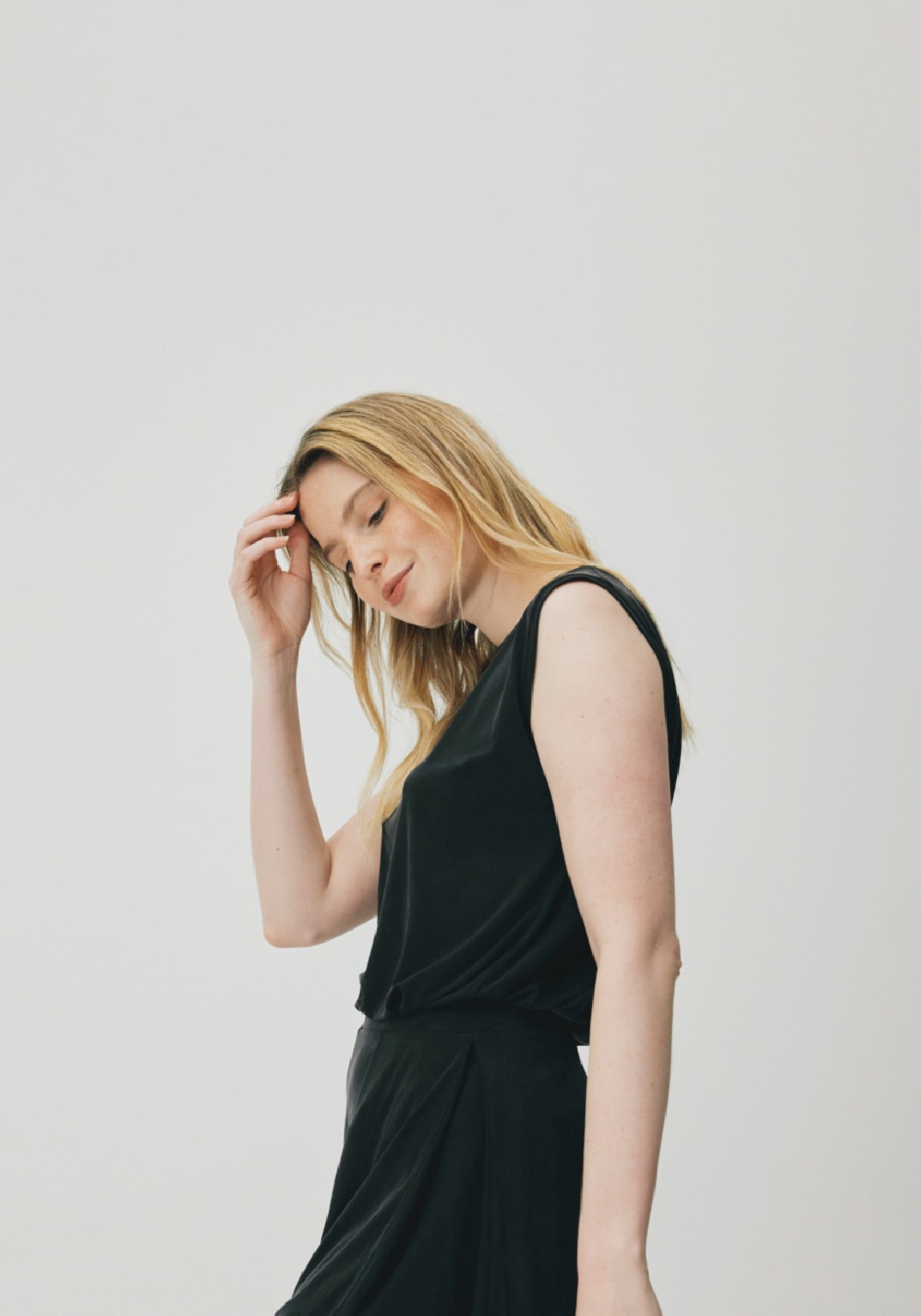 Moya Kala Top Sleeveless Graphite