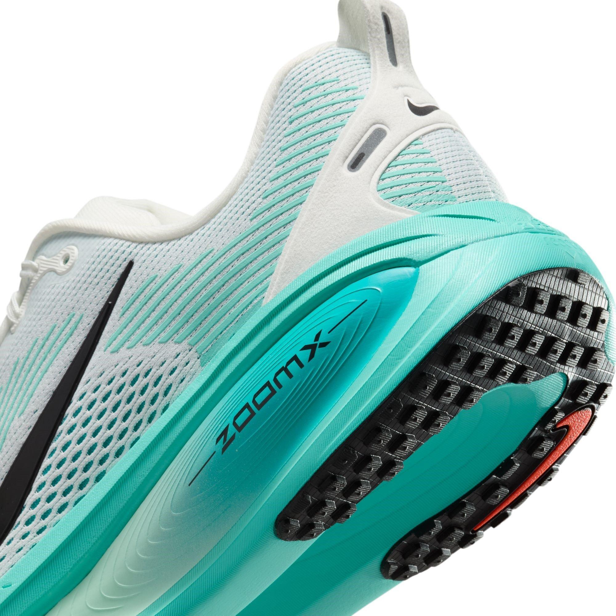 Nike Vomero 18 Road Running Shoes Mens