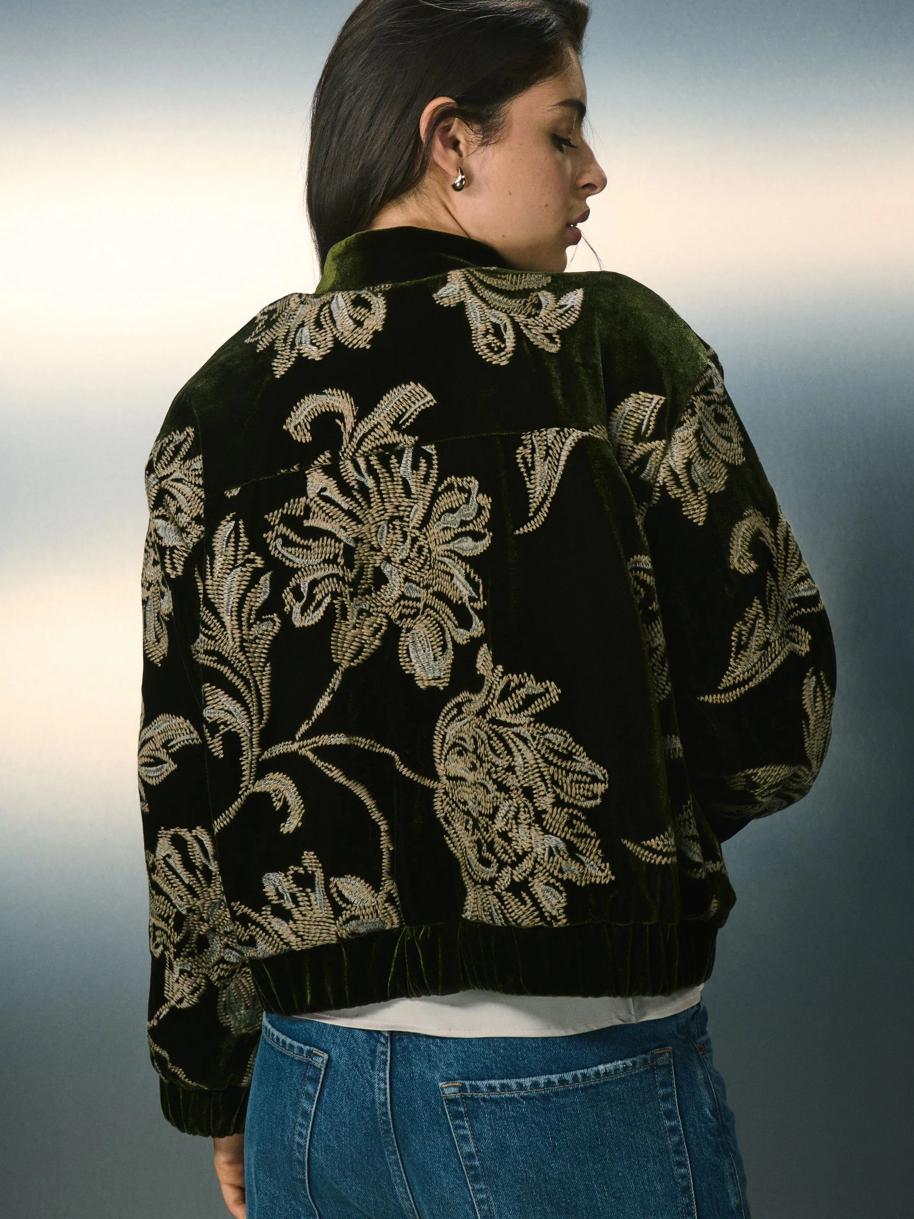 Groen - Embroidered Velvet Jacket