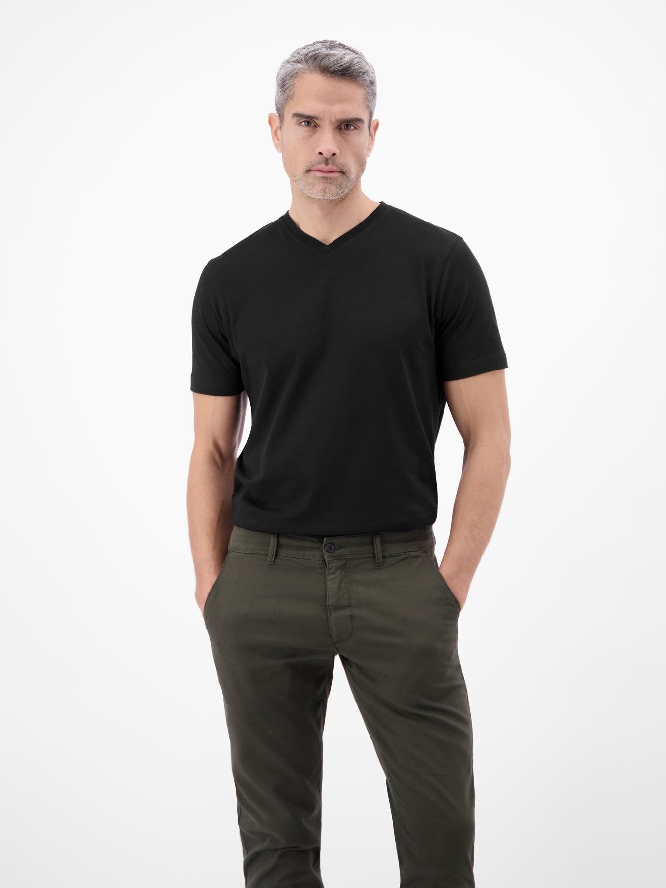 Doppelpack Herren T-Shirt, V-Neck in Premium Baumwollqualität