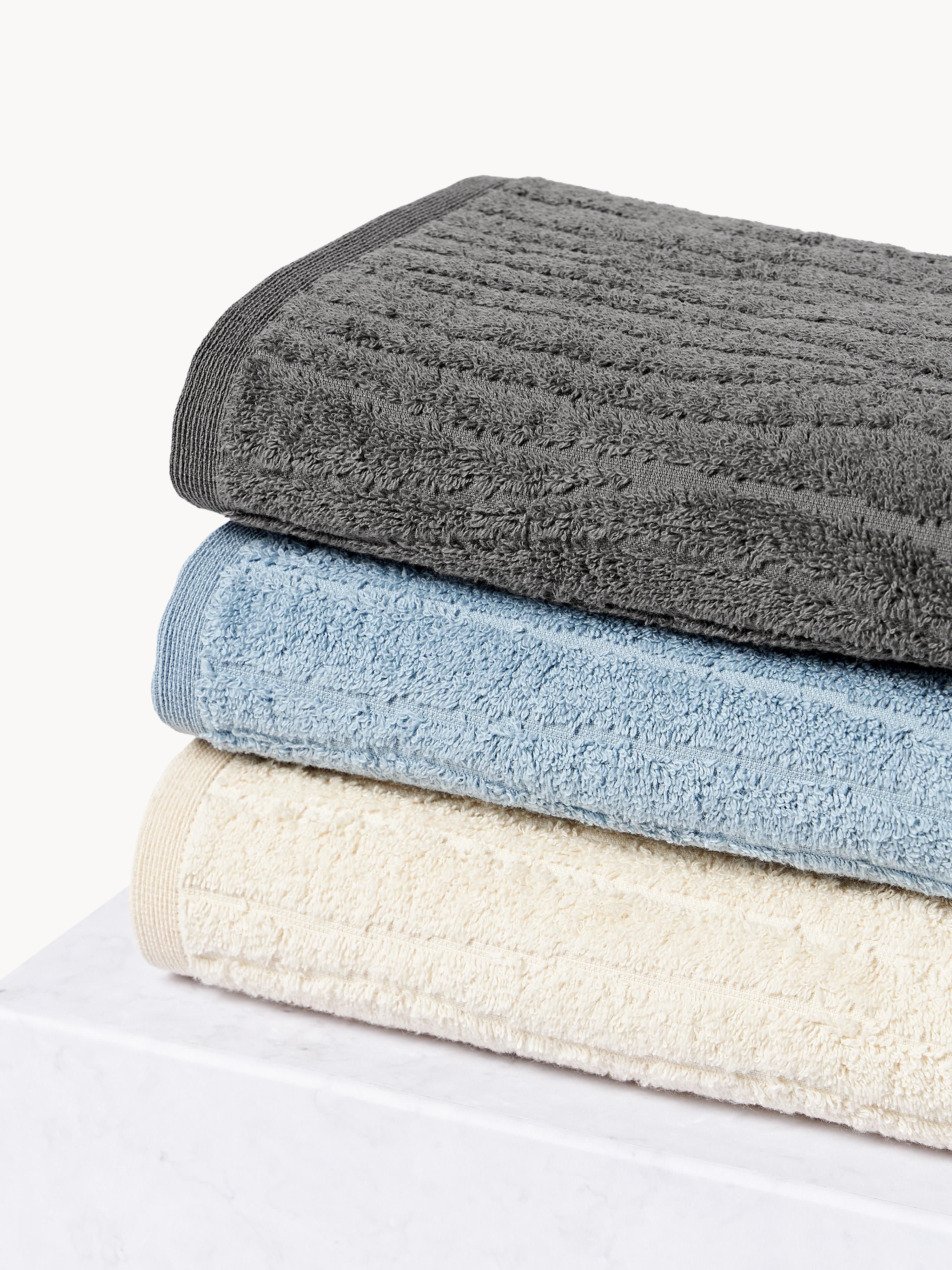 Katoenen handdoek Audrina in verschillende formaten