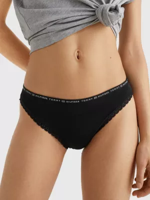 Conjunto com 3 calcinhas de renda floral