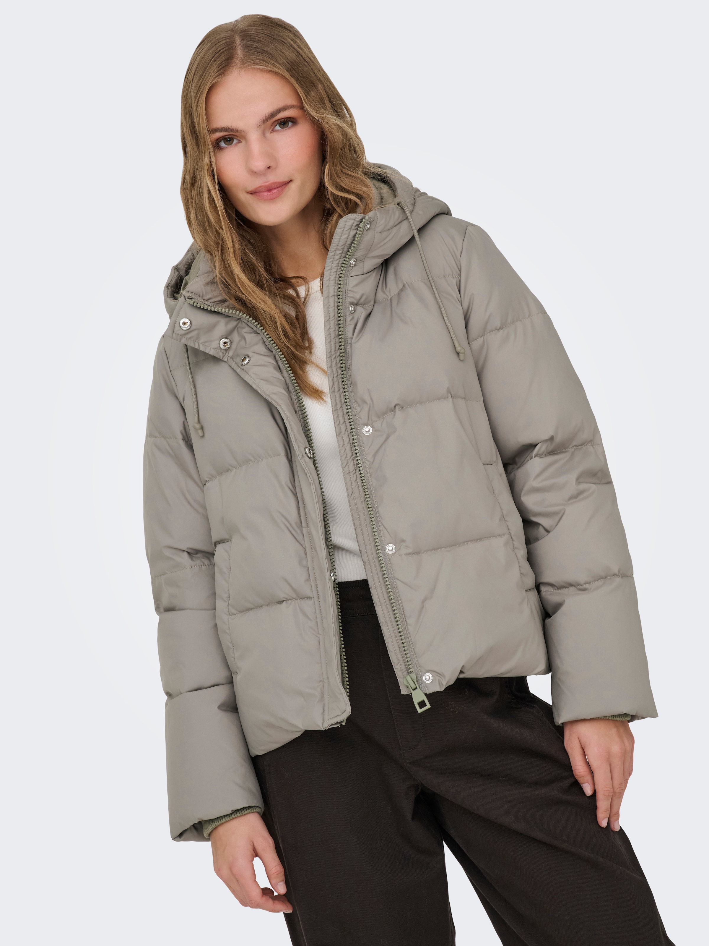 ONLY Steppjacke »ONLALICE SHORT DOWN JACKET NOOS OTW« mit Kapuze