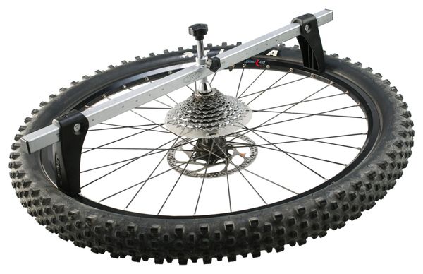 VAR Comparateur de centrage de roue
