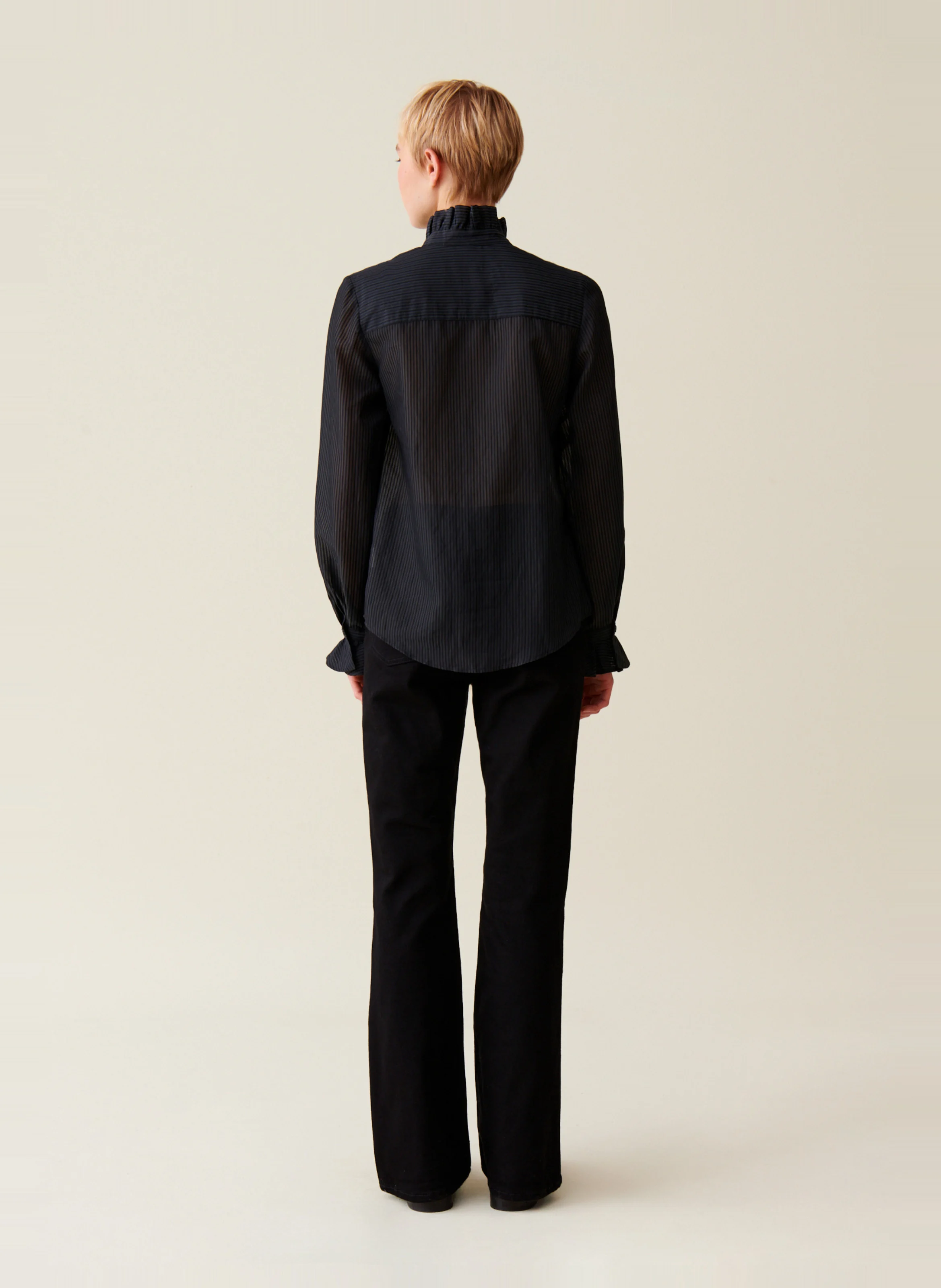 Chemise droite col volanté | Noir