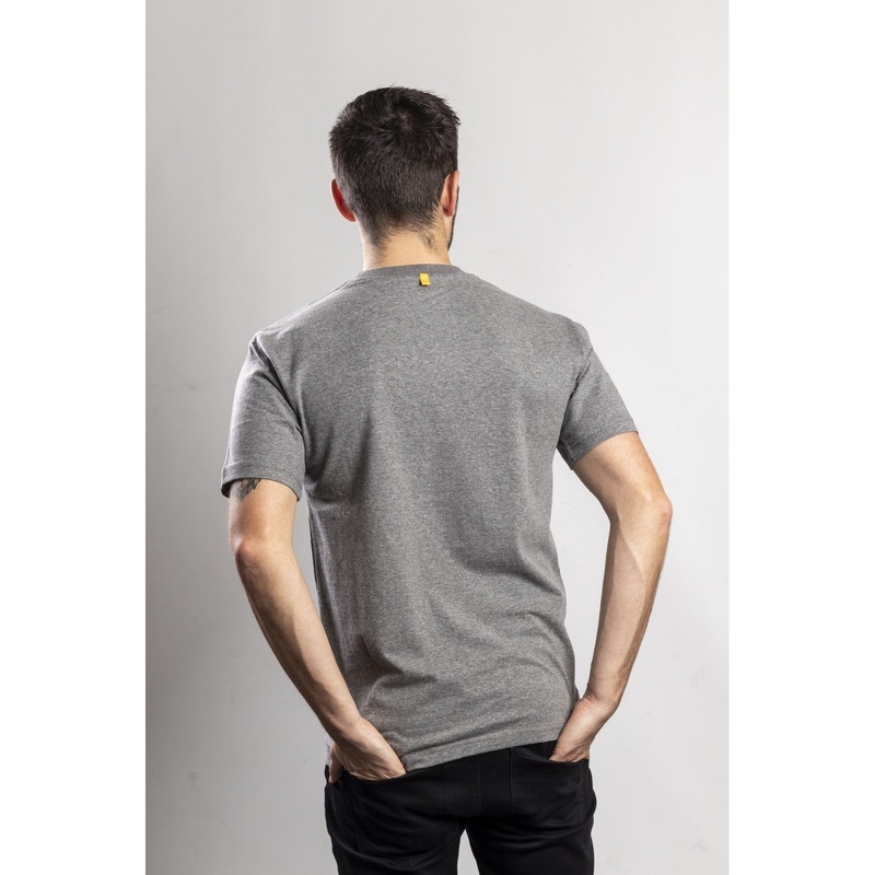Camiseta com o logotipo da marca Caterpillar