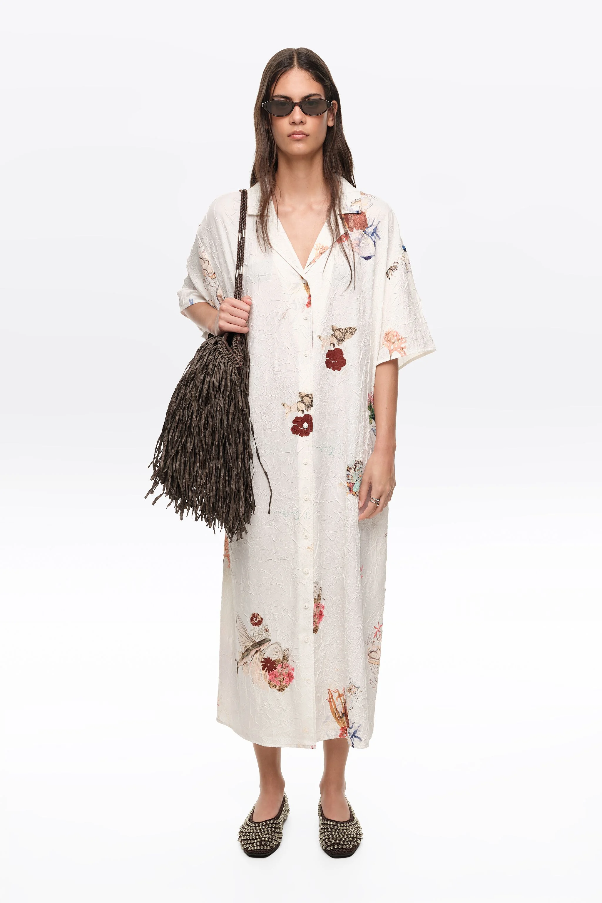 Vestido camiseiro em tecido amassado cor off-white Seabed