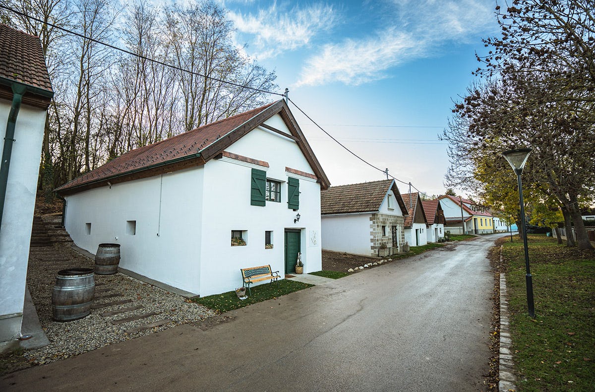 Übernachtung im Weinfass-Chalet für 6 Grub an der March