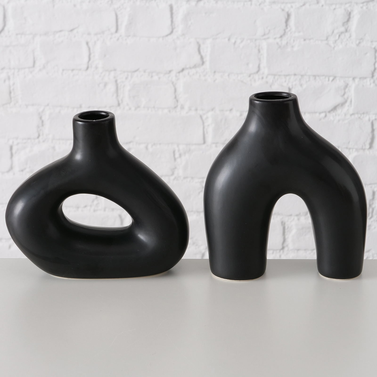 Vase - schwarz - sortiert - 18 cm