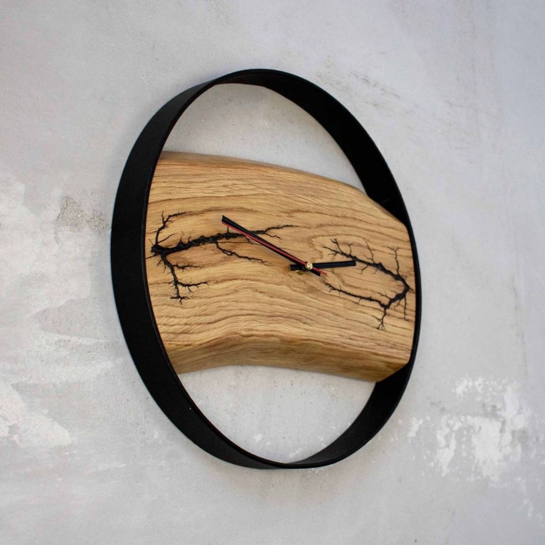 holz4home® Holz-Wanduhr „Blitzschlag“ gerahmt mit polierter Oberfläche