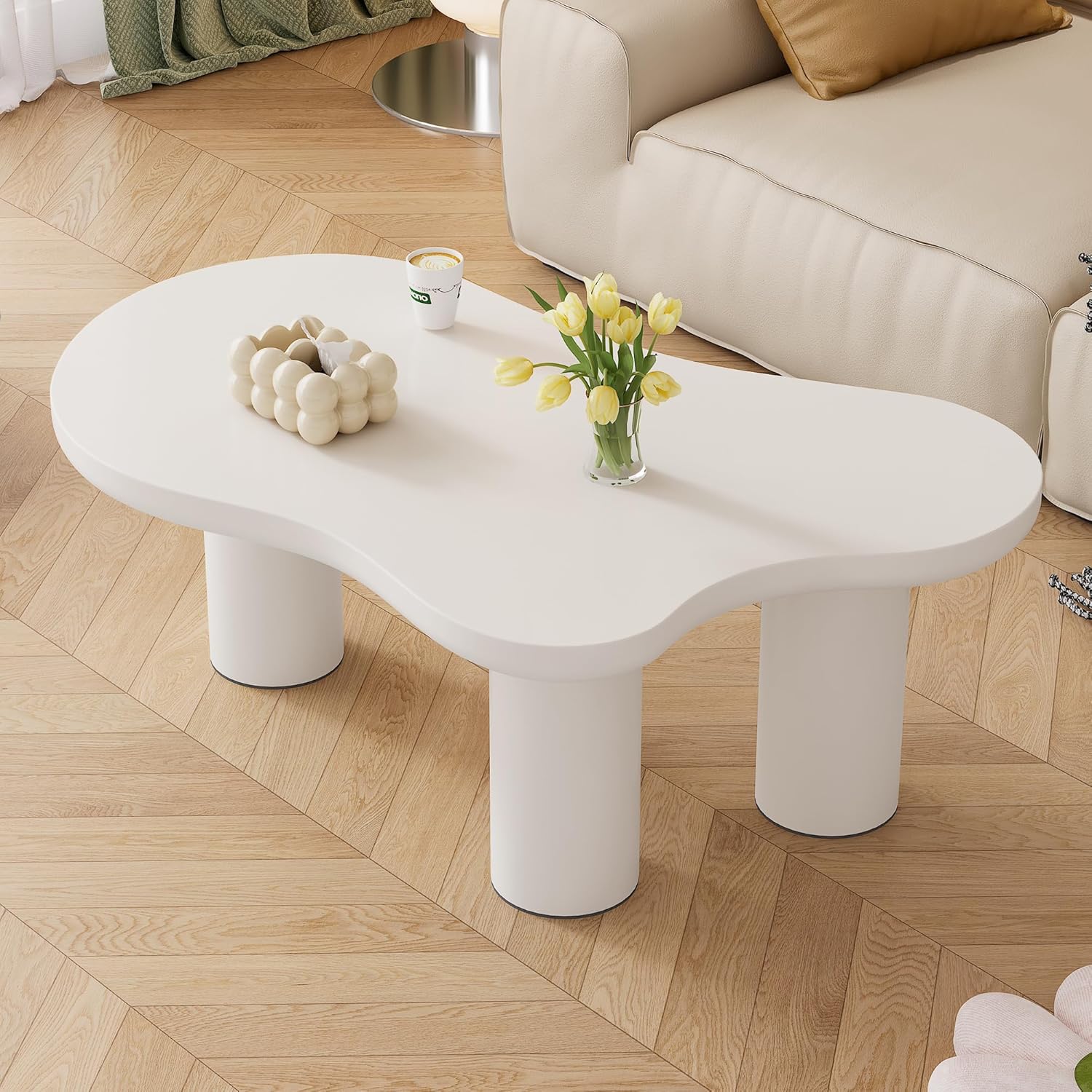 SUKY Unregelmäßiger Couchtisch, MDF-Tischplatte und PVC-Beine, in Wolkenform, 107cm Länge, 66cm Breite, 40.5cm Höhe, mit Filzunterlage (Weiß)